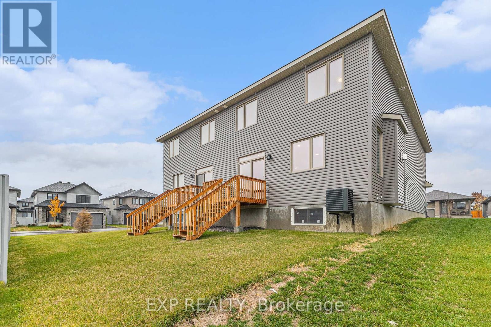 












120 O'DONOVAN DRIVE

,
Carleton Place,




Ontario
K7C0S2

