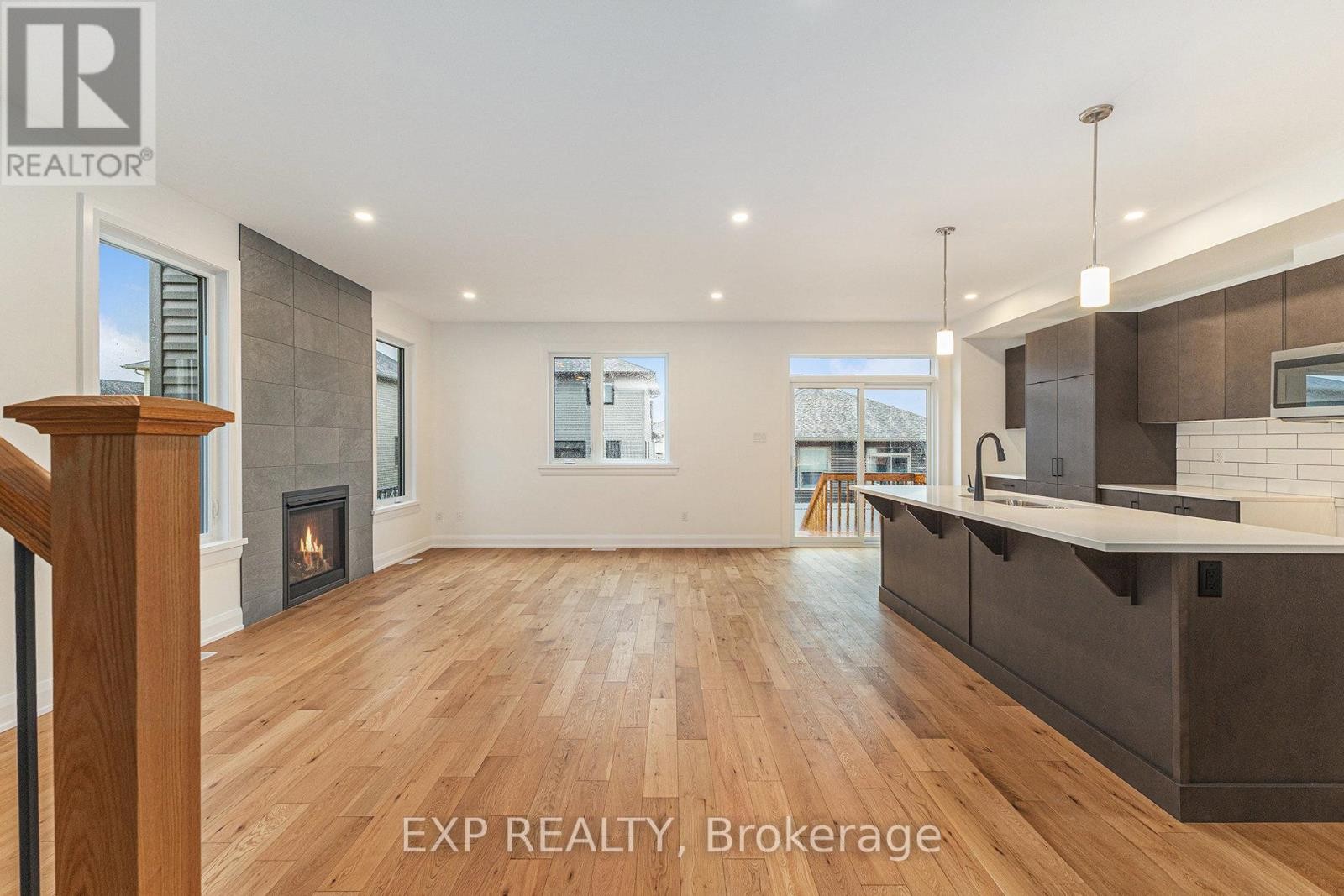 












120 O'DONOVAN DRIVE

,
Carleton Place,




Ontario
K7C0S2

