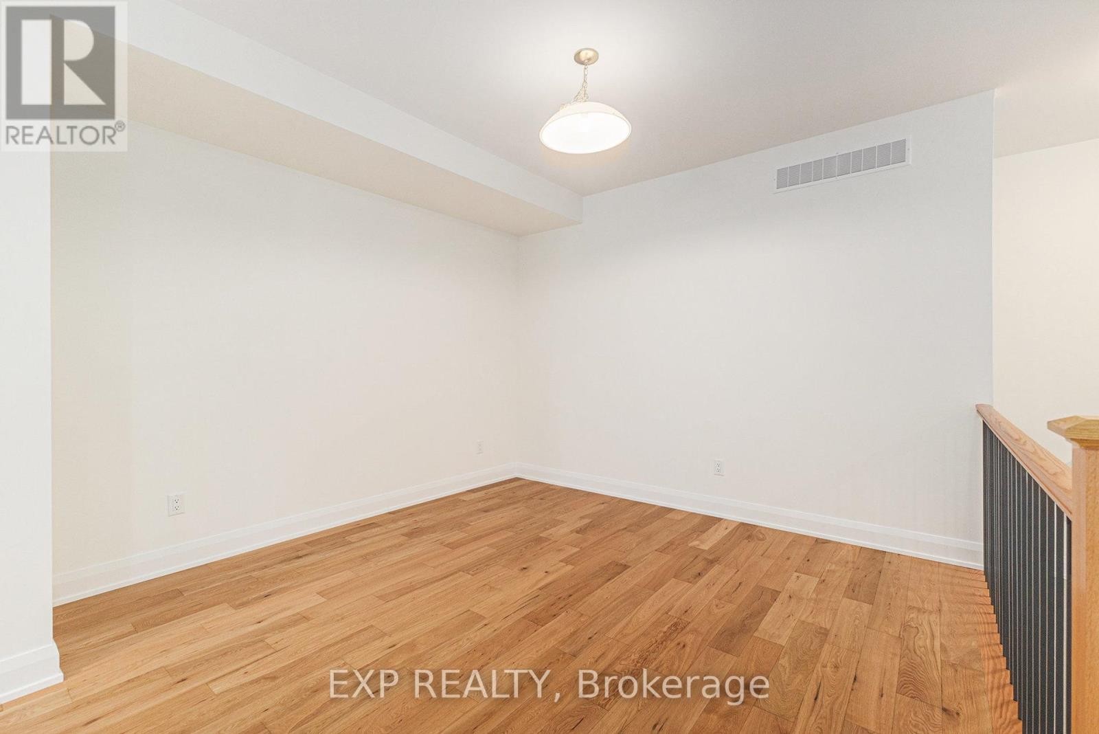 












120 O'DONOVAN DRIVE

,
Carleton Place,




Ontario
K7C0S2

