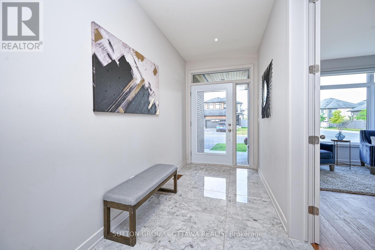 












732 WOOLER PLACE

,
Ottawa,




Ontario
K1T0T5

