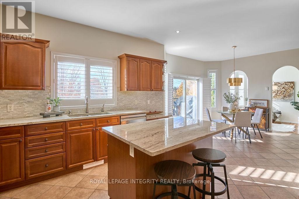 












57 INSMILL CRESCENT

,
Ottawa,




Ontario
K2T1G4

