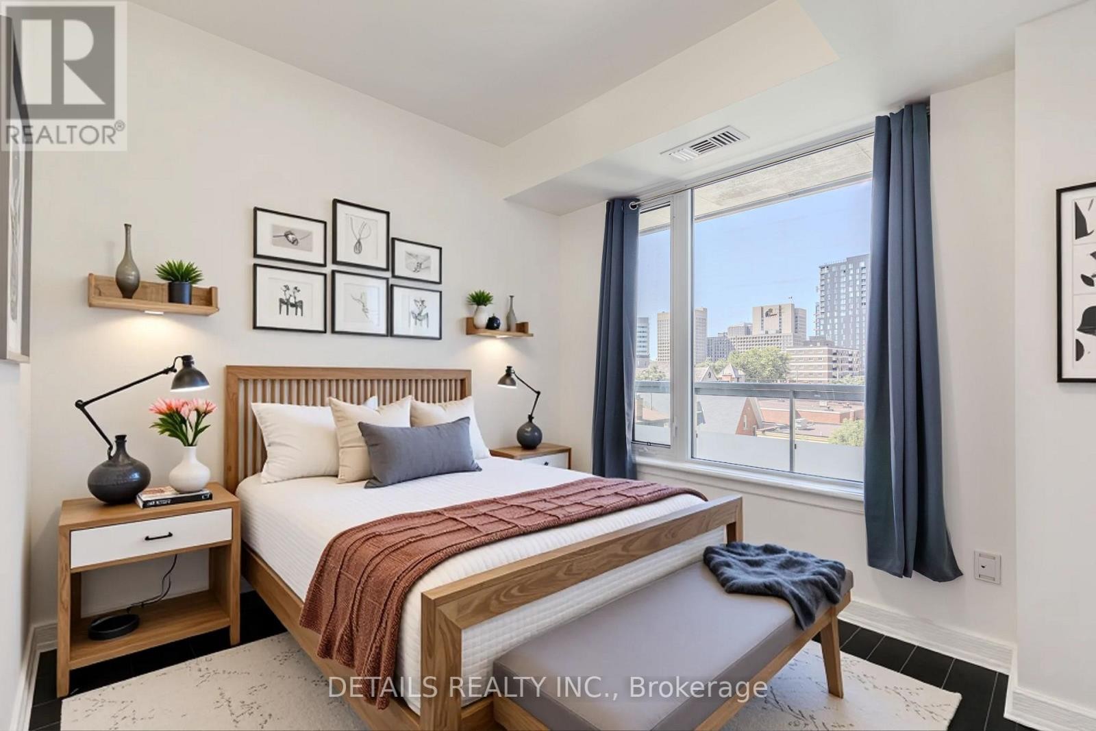 












717 - 238 BESSERER STREET

,
Ottawa,




Ontario
K1N6B1

