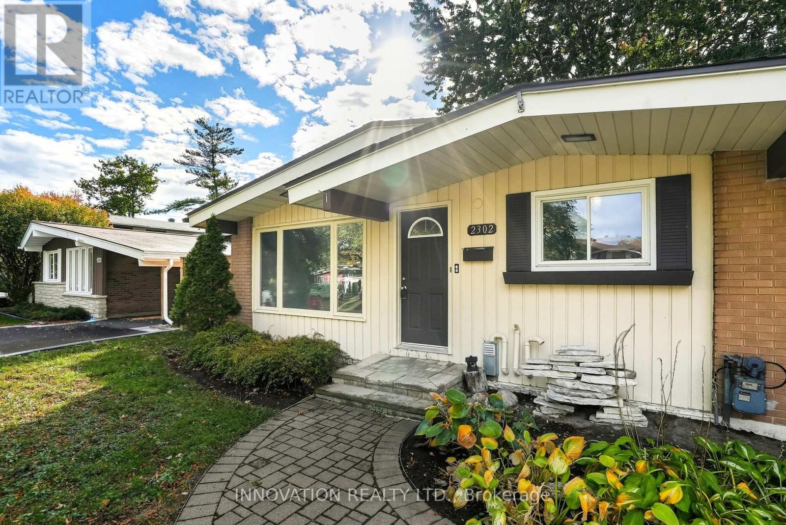 












2302 HORTON STREET

,
Ottawa,




Ontario
K1G3E8

