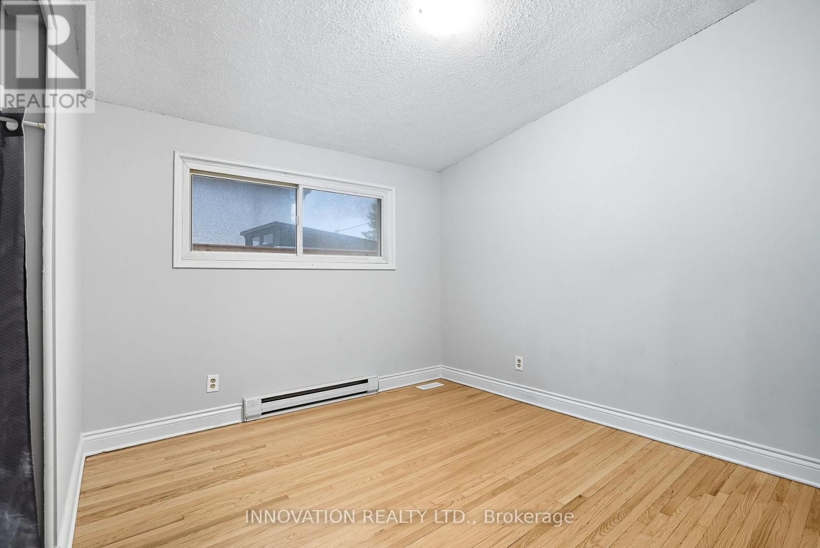 












2302 HORTON STREET

,
Ottawa,




Ontario
K1G3E8

