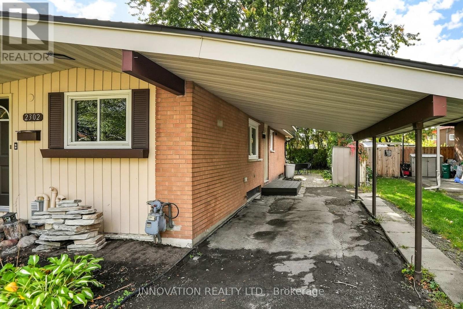 












2302 HORTON STREET

,
Ottawa,




Ontario
K1G3E8

