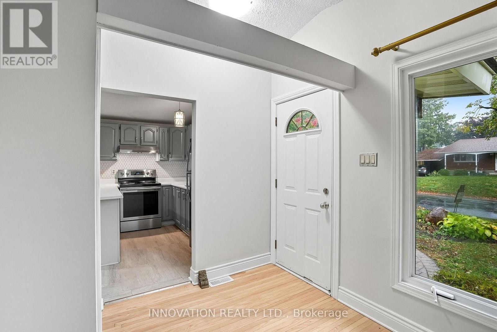 












2302 HORTON STREET

,
Ottawa,




Ontario
K1G3E8

