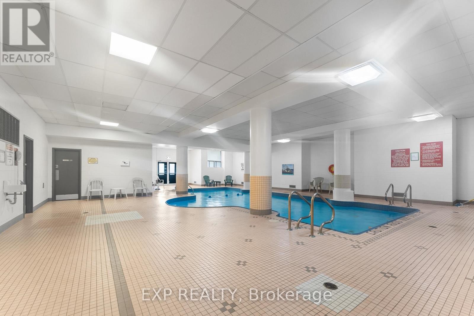 












PH10 - 215 PARKDALE AVENUE

,
Ottawa,




Ontario
K1Y4T8

