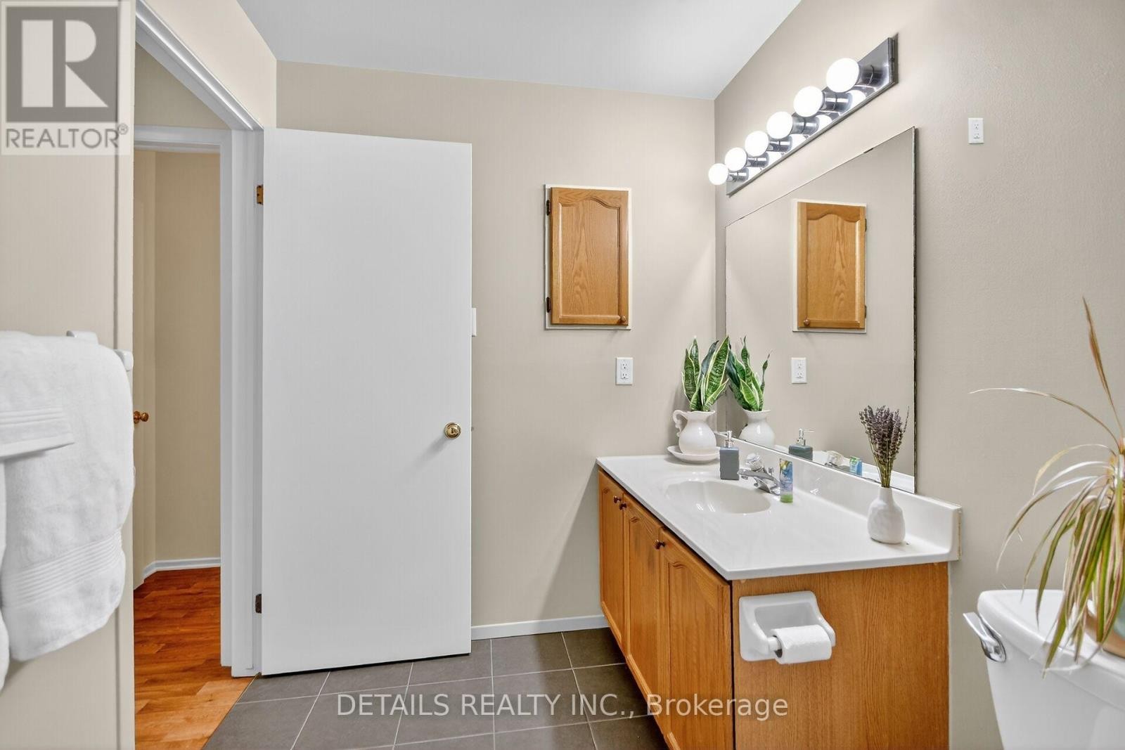 












F1 - 95 FINDLAY AVENUE

,
Carleton Place,




Ontario
K7C4G5

