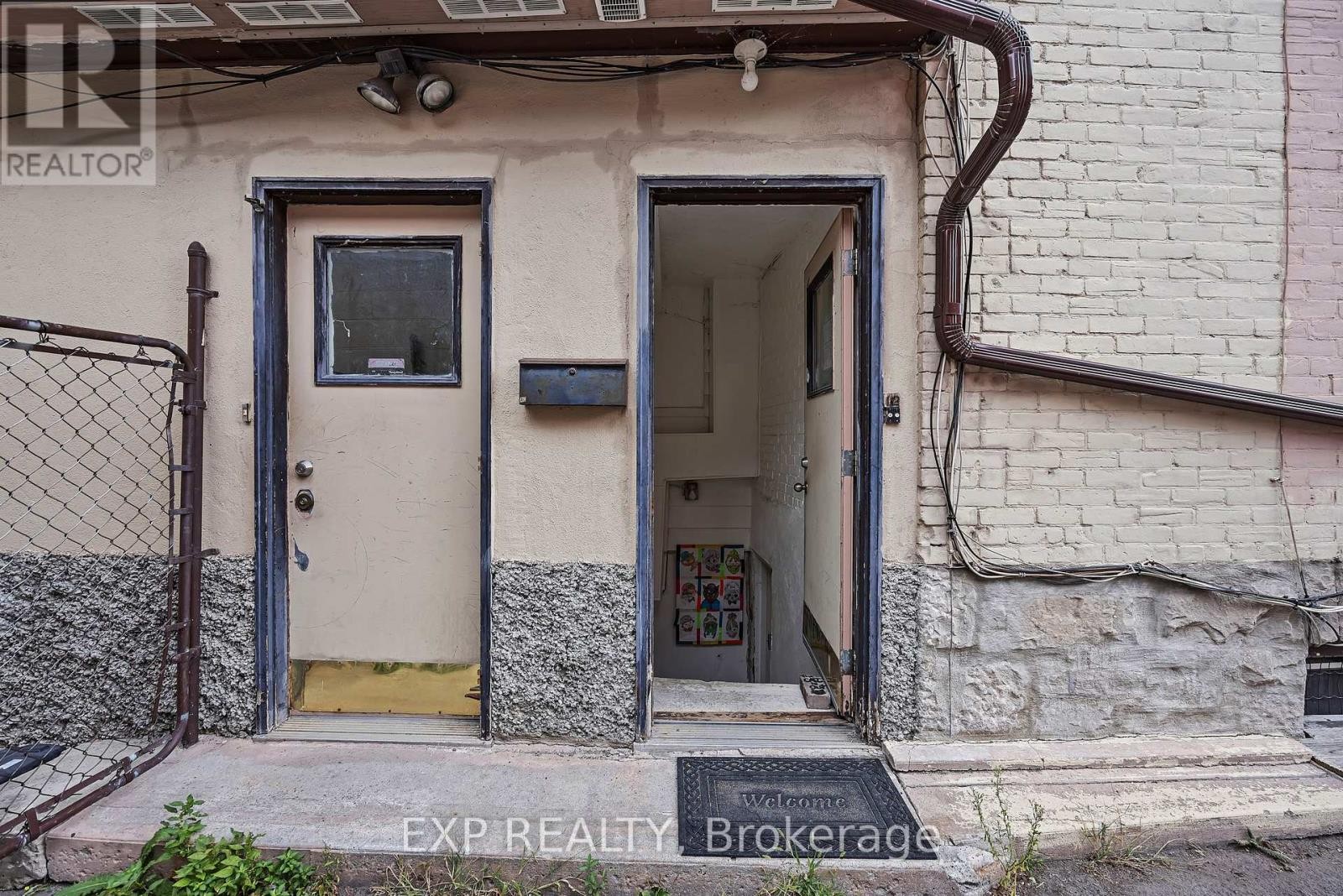 












171 DALY AVENUE

,
Ottawa,




Ontario
K1N6E8

