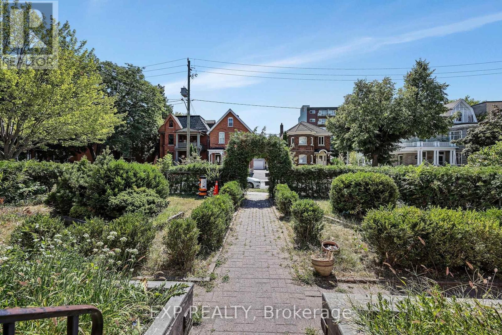 












171 DALY AVENUE

,
Ottawa,




Ontario
K1N6E8

