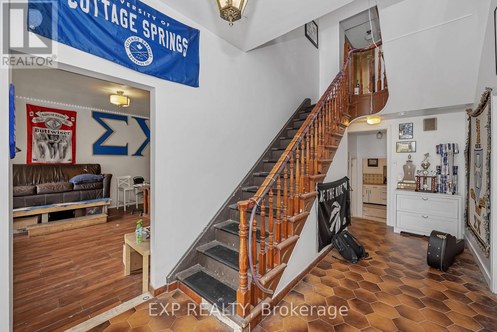 












171 DALY AVENUE

,
Ottawa,




Ontario
K1N6E8

