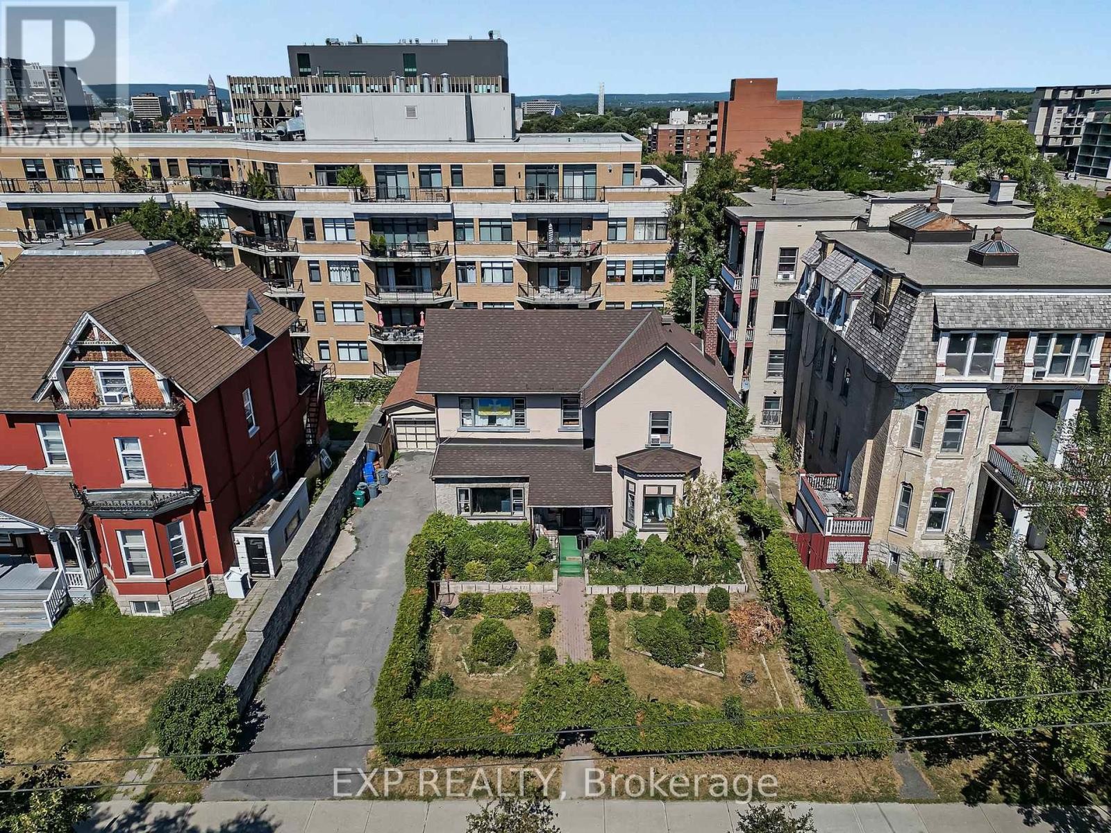 












171 DALY AVENUE

,
Ottawa,




Ontario
K1N6E8

