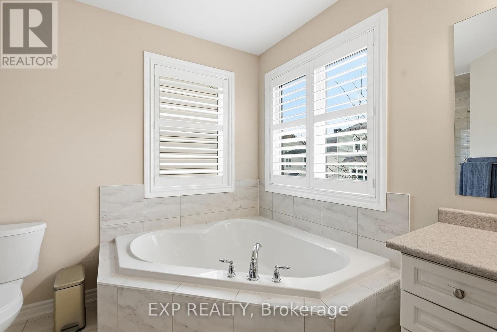 












612 CALLA LILY TERRACE

,
Ottawa,




Ontario
K4A0V3

