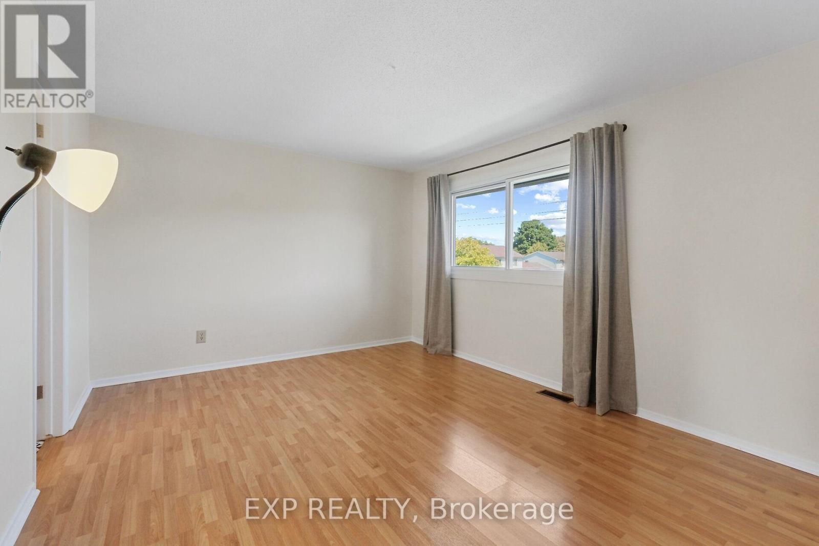 












60 - 6247 SUNDOWN CRESCENT

,
Ottawa,




Ontario
K1C2M1

