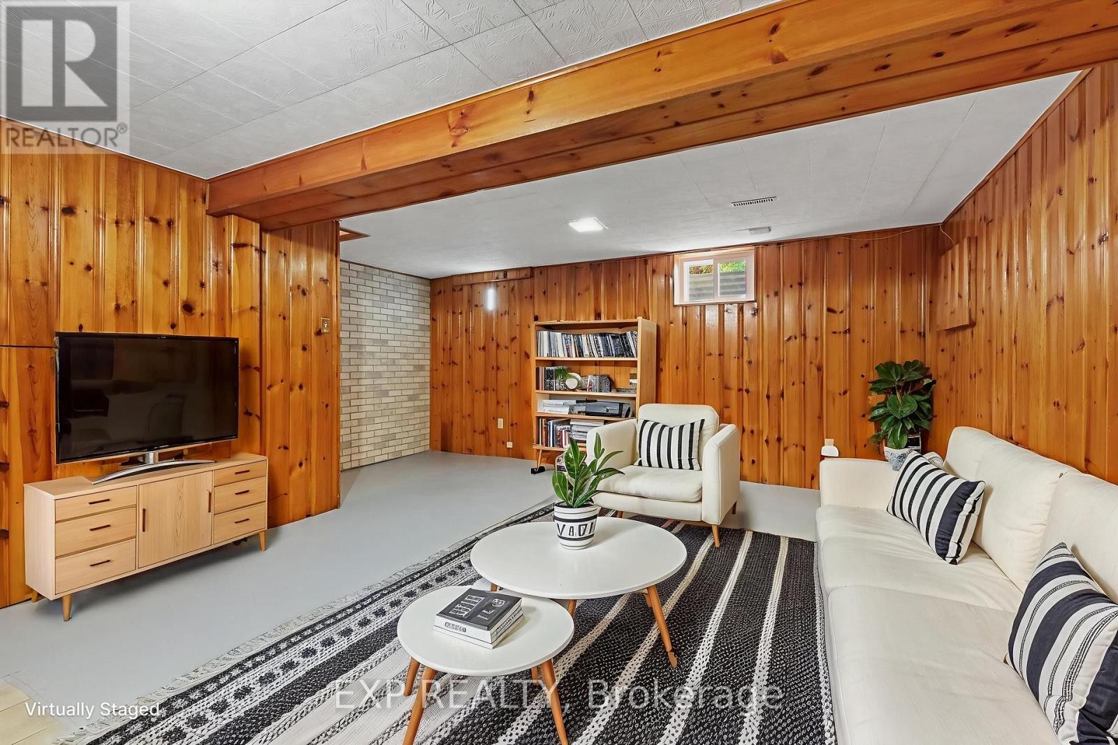 












60 - 6247 SUNDOWN CRESCENT

,
Ottawa,




Ontario
K1C2M1

