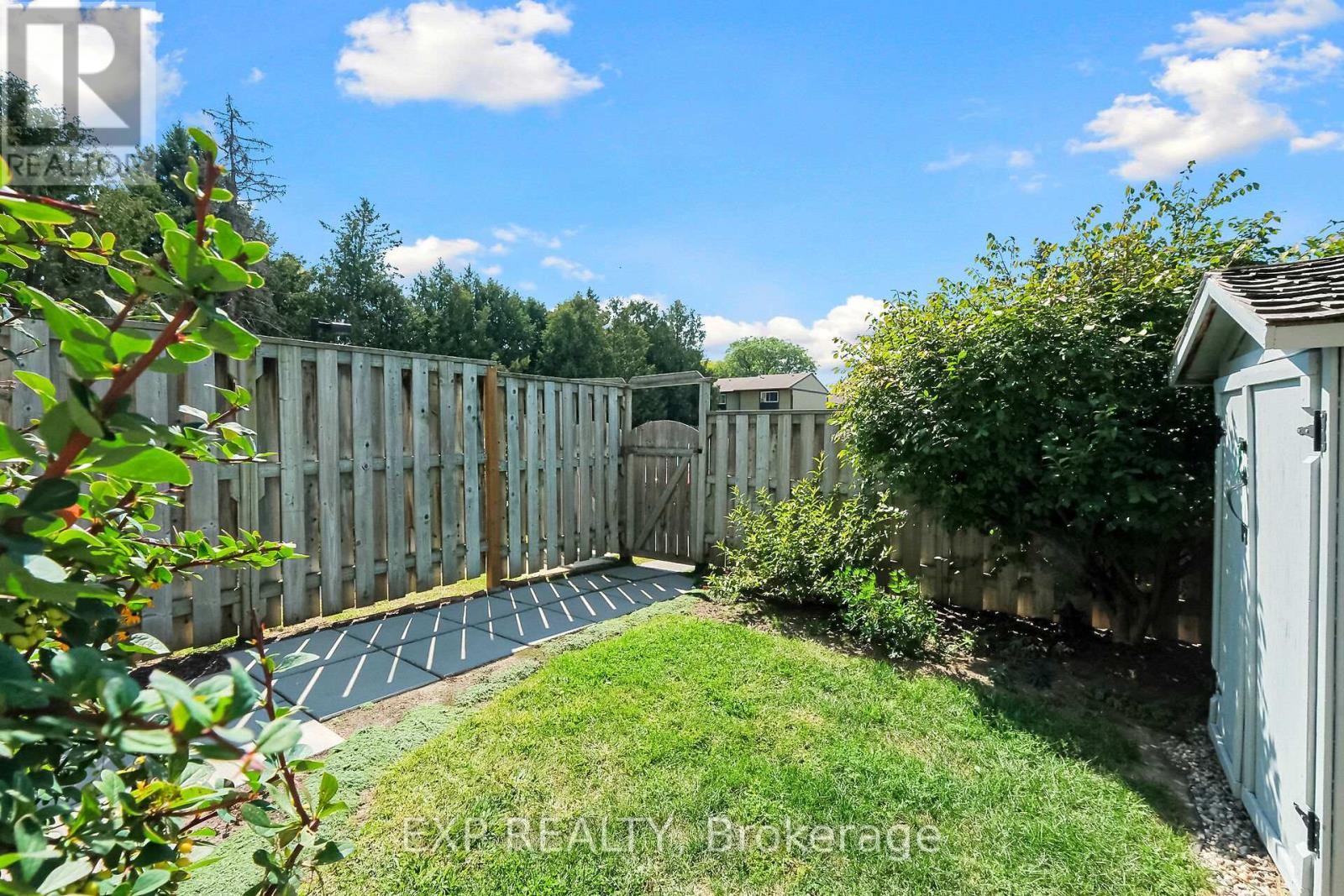 












60 - 6247 SUNDOWN CRESCENT

,
Ottawa,




Ontario
K1C2M1

