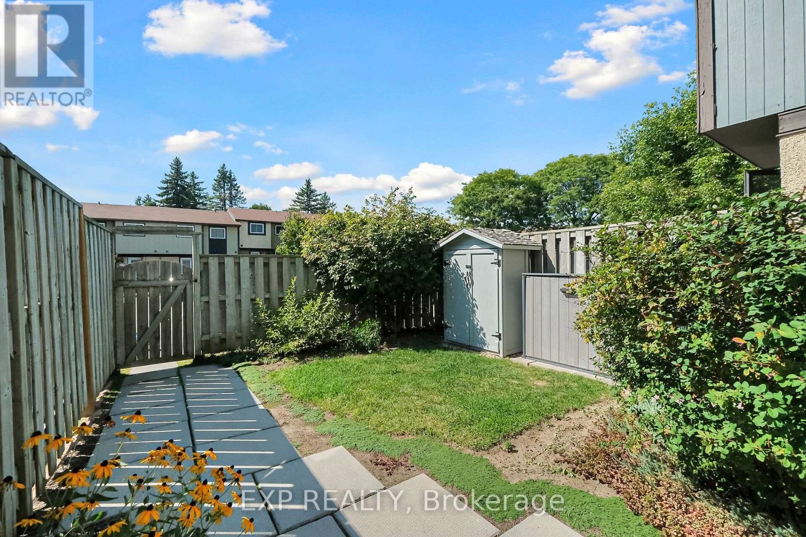 












60 - 6247 SUNDOWN CRESCENT

,
Ottawa,




Ontario
K1C2M1

