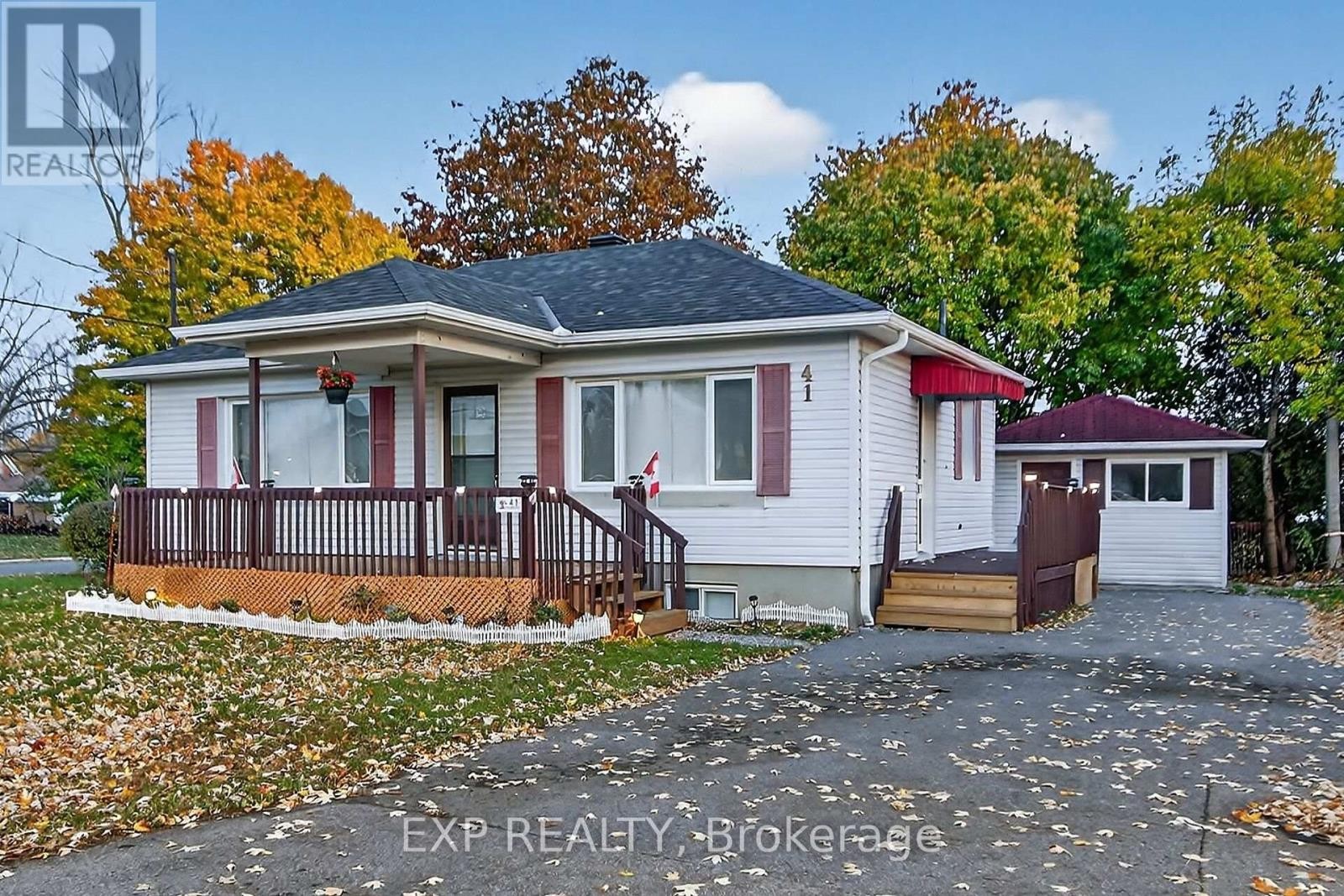 












41 HWY 5 W STREET

,
South Dundas,




Ontario
K0C1X0

