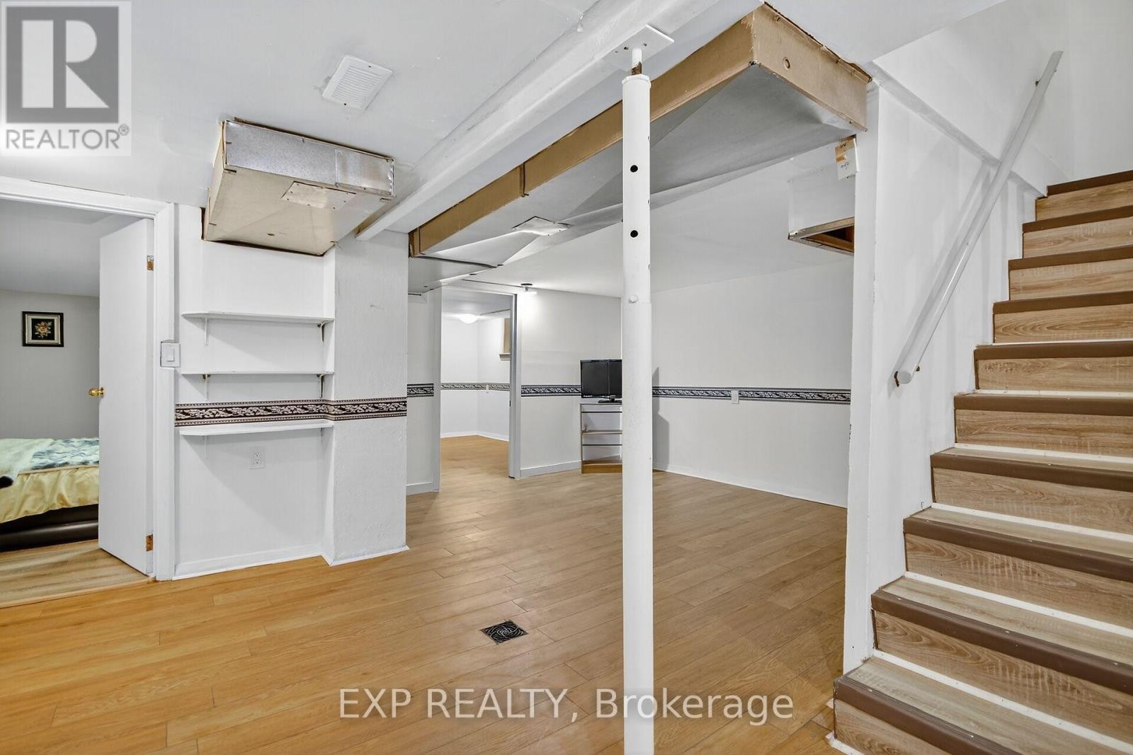 












41 HWY 5 W STREET

,
South Dundas,




Ontario
K0C1X0

