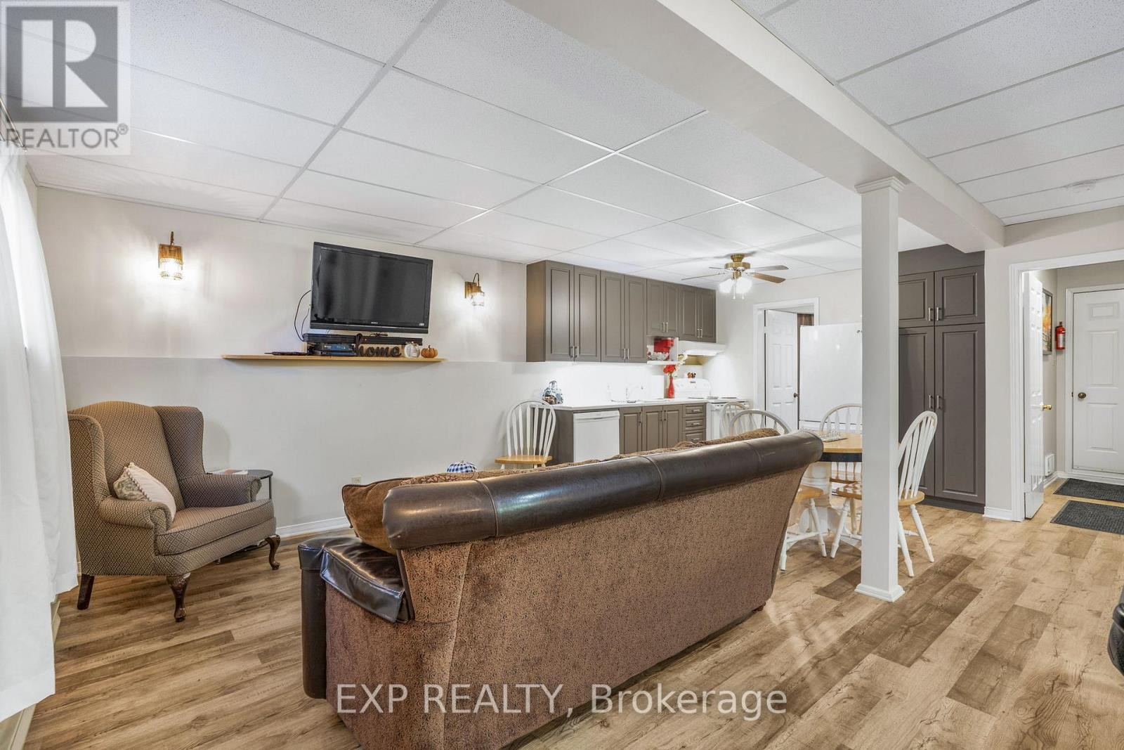 












1887 CANAAN ROAD

,
Clarence-Rockland,




Ontario
K4K1K9

