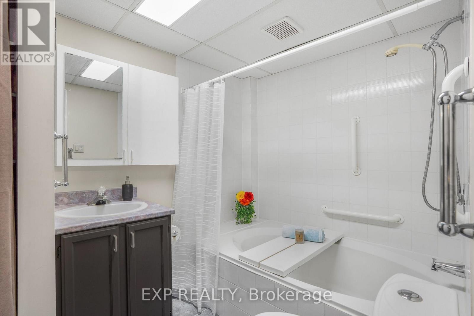 












1887 CANAAN ROAD

,
Clarence-Rockland,




Ontario
K4K1K9

