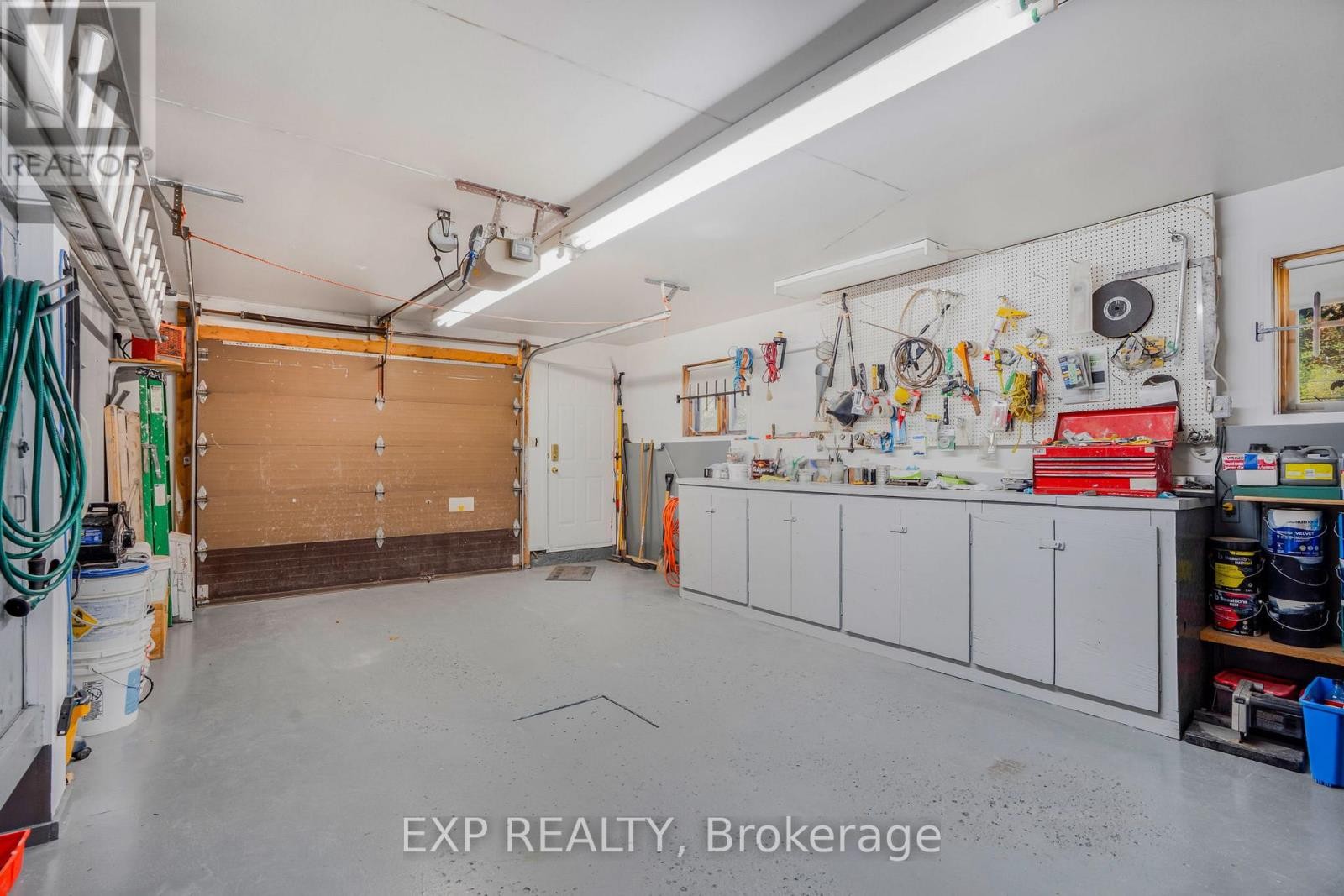 












1887 CANAAN ROAD

,
Clarence-Rockland,




Ontario
K4K1K9

