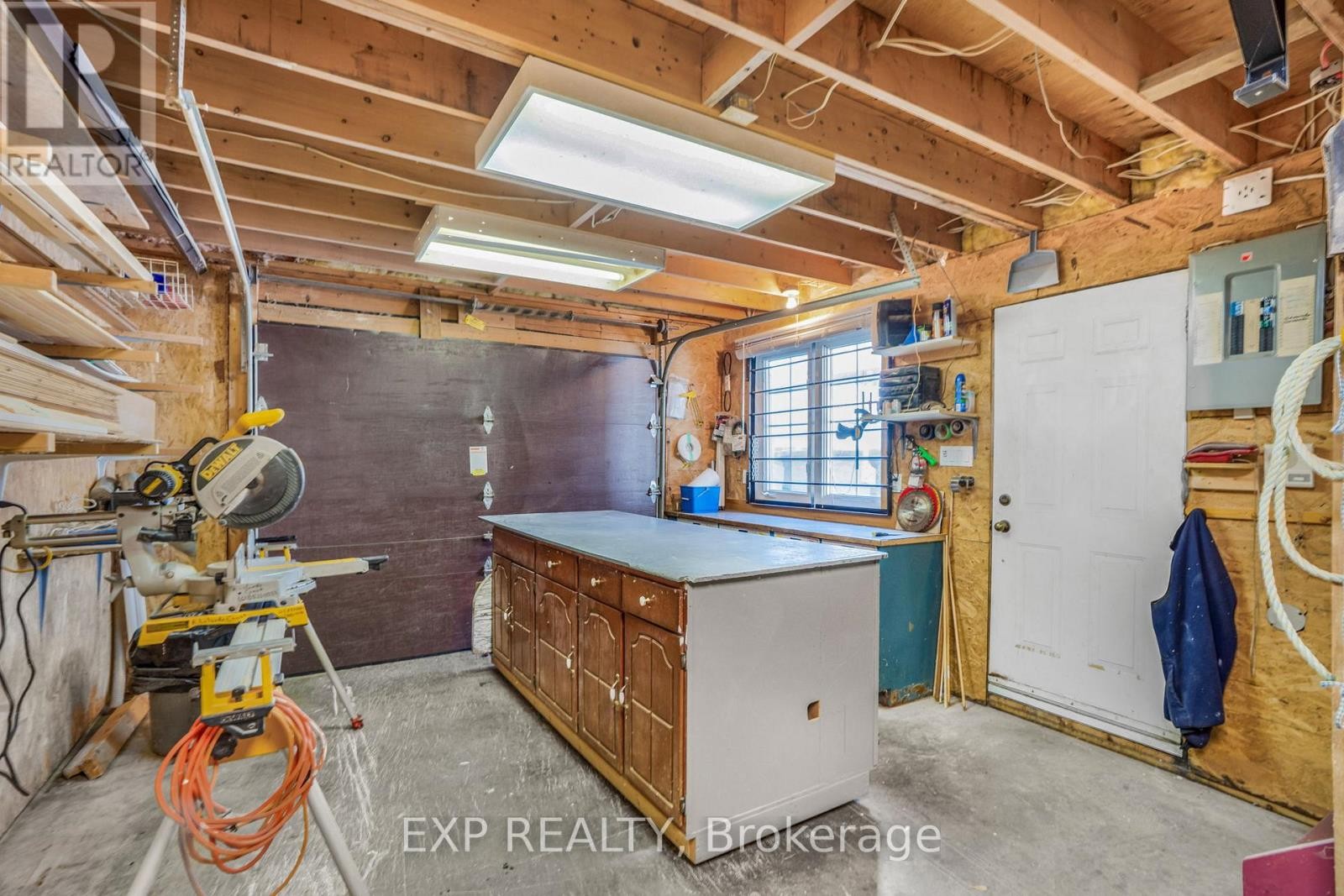 












1887 CANAAN ROAD

,
Clarence-Rockland,




Ontario
K4K1K9

