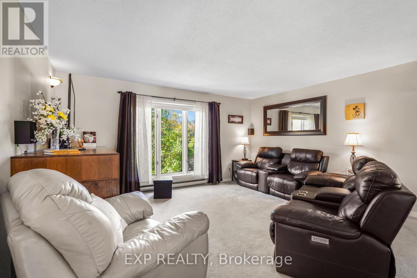 












1887 CANAAN ROAD

,
Clarence-Rockland,




Ontario
K4K1K9

