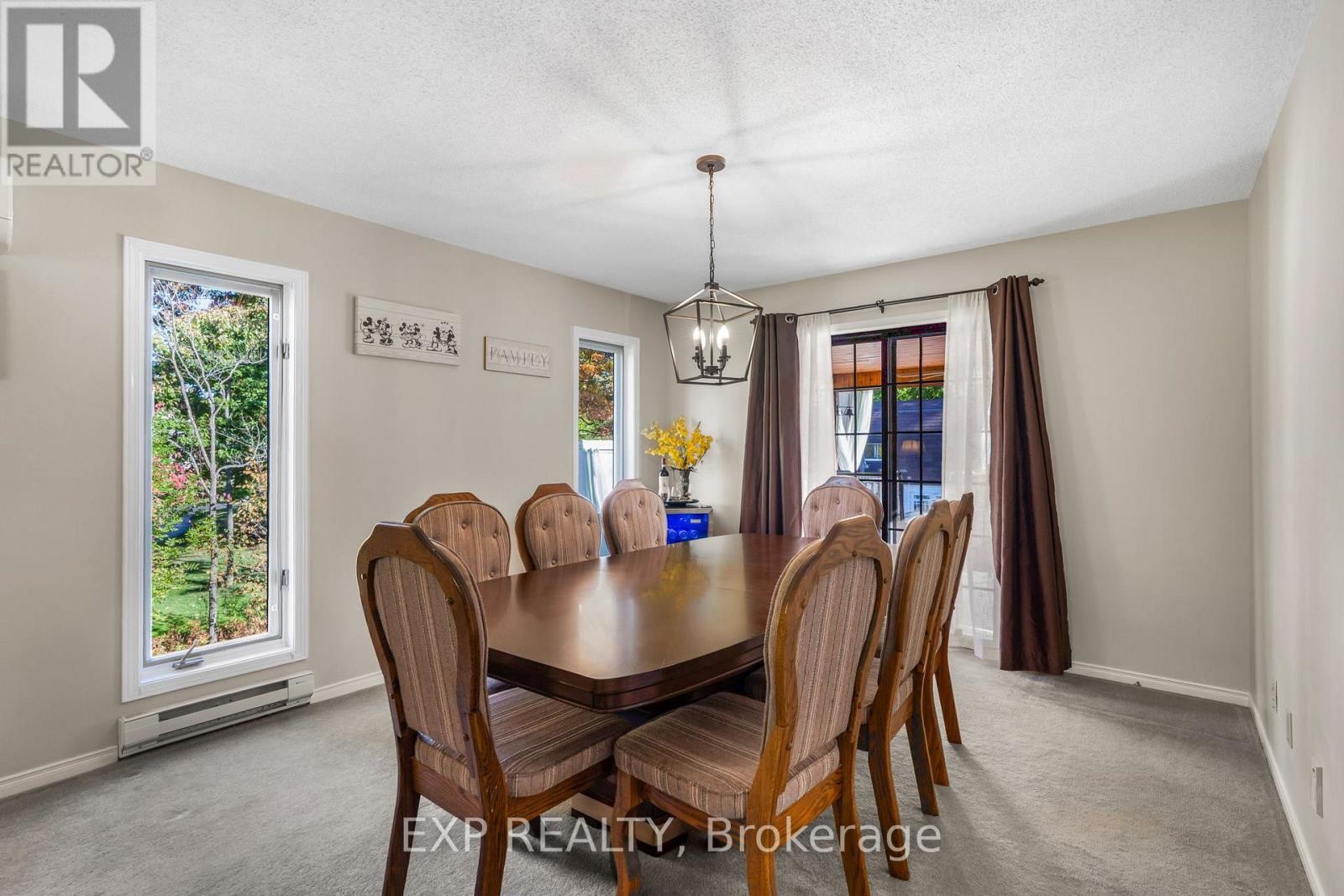 












1887 CANAAN ROAD

,
Clarence-Rockland,




Ontario
K4K1K9

