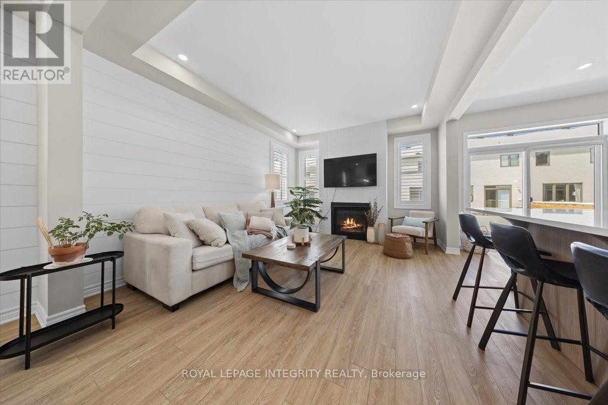 












355 CROSSWAY TERRACE

,
Ottawa,




Ontario
K2S2Z3

