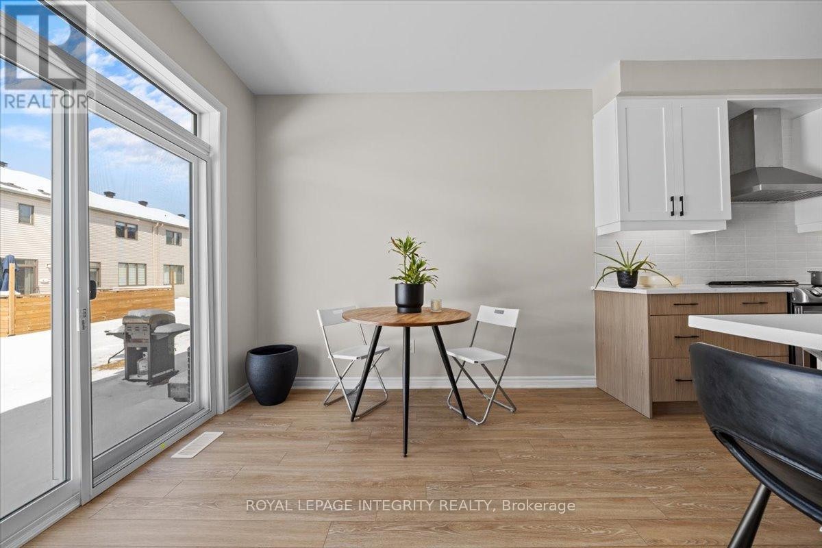 












355 CROSSWAY TERRACE

,
Ottawa,




Ontario
K2S2Z3

