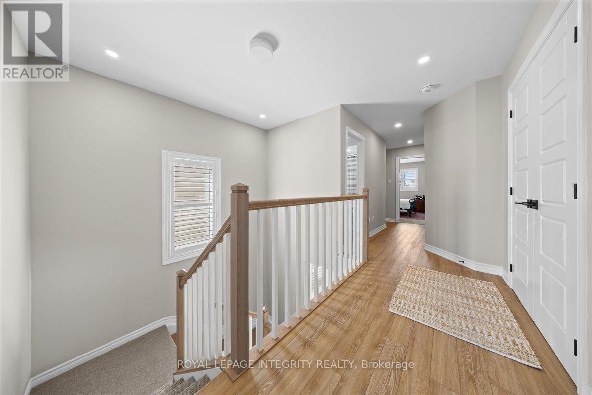 












355 CROSSWAY TERRACE

,
Ottawa,




Ontario
K2S2Z3

