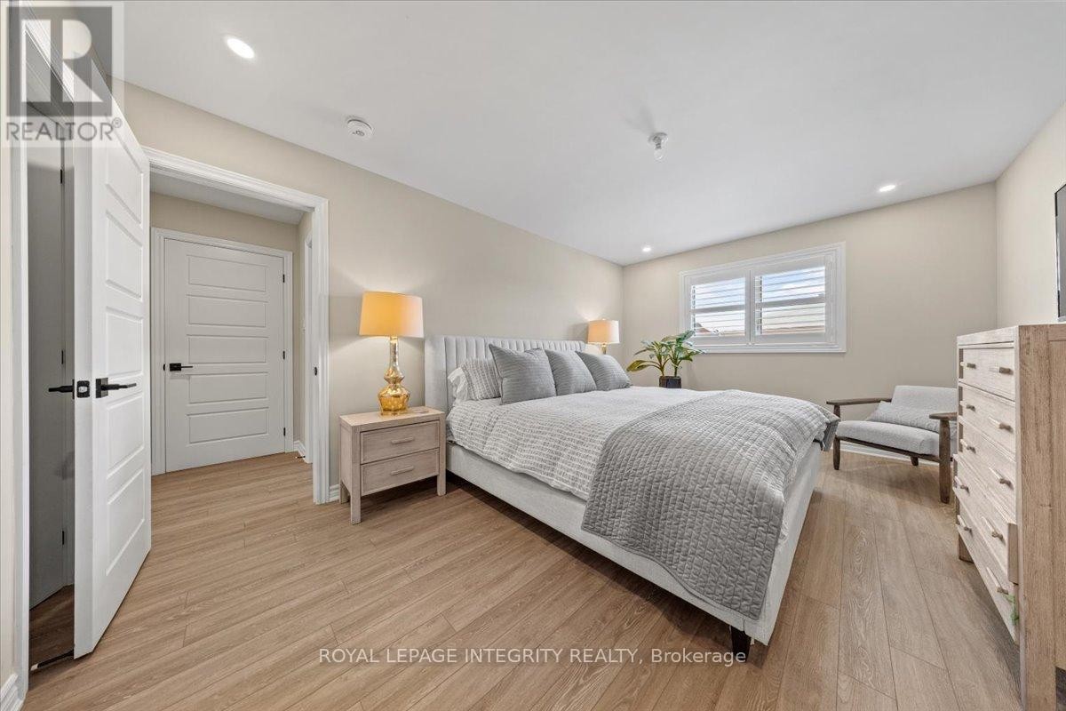 












355 CROSSWAY TERRACE

,
Ottawa,




Ontario
K2S2Z3

