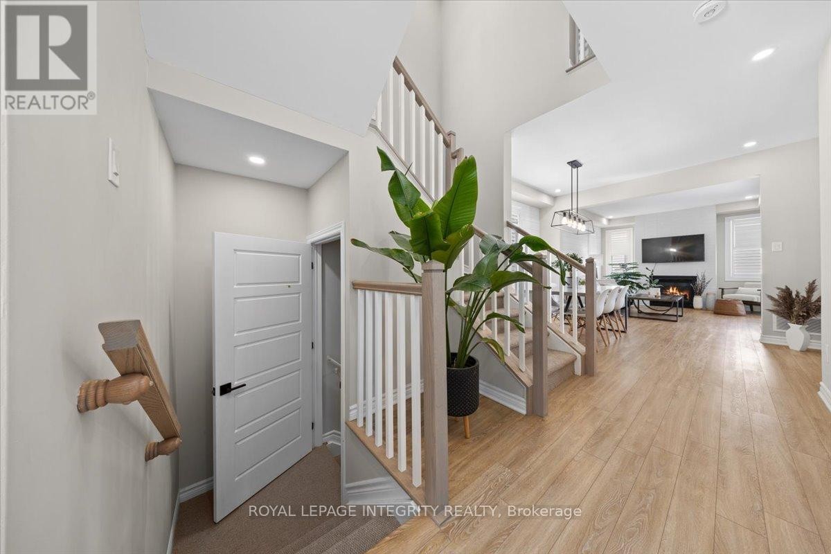 












355 CROSSWAY TERRACE

,
Ottawa,




Ontario
K2S2Z3

