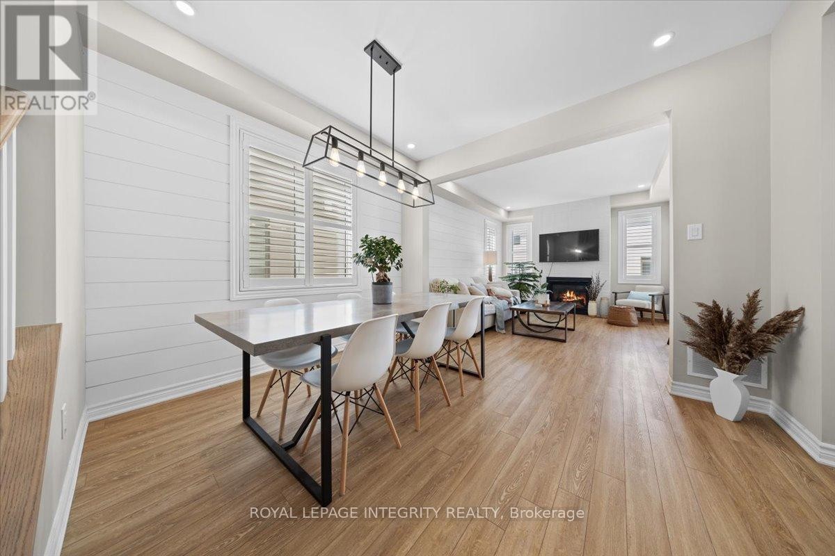 












355 CROSSWAY TERRACE

,
Ottawa,




Ontario
K2S2Z3

