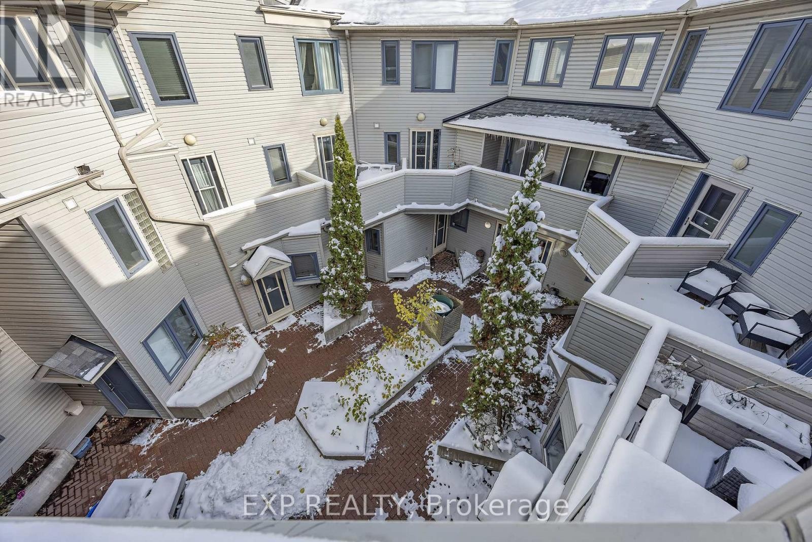 












2 - 518 LISGAR STREET

,
Ottawa,




Ontario
K1R5H5

