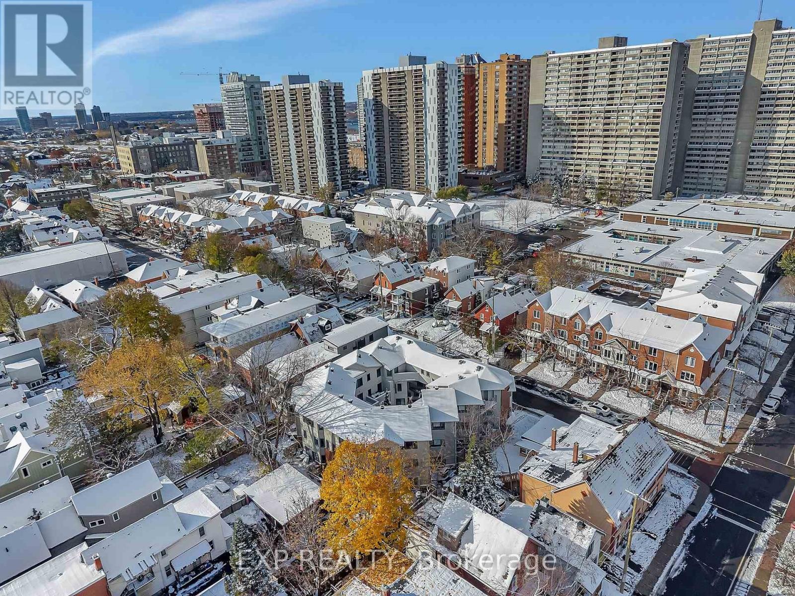 












2 - 518 LISGAR STREET

,
Ottawa,




Ontario
K1R5H5

