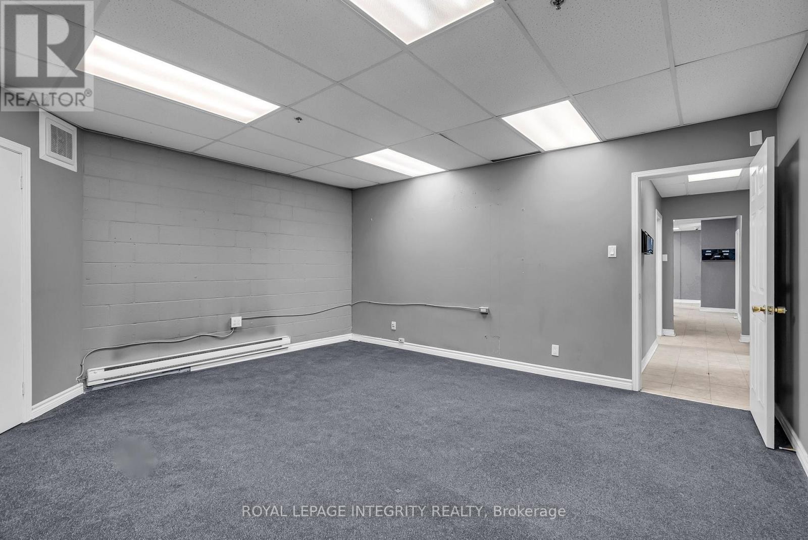 












16 - 3205 SWANSEA CRESCENT

,
Ottawa,




Ontario
K1G3W5

