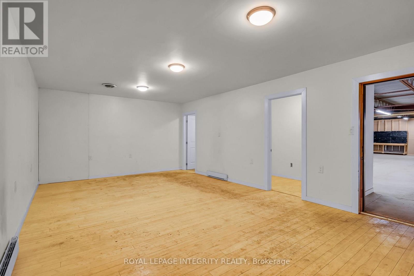 












16 - 3205 SWANSEA CRESCENT

,
Ottawa,




Ontario
K1G3W5

