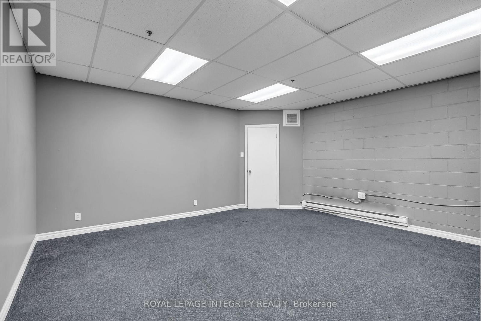 












16 - 3205 SWANSEA CRESCENT

,
Ottawa,




Ontario
K1G3W5

