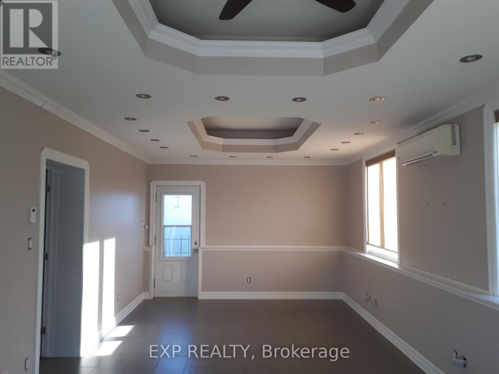 












88 CRAIG STREET

,
Russell,




Ontario
K4R1A6

