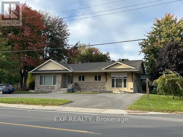 












88 CRAIG STREET

,
Russell,




Ontario
K4R1A6

