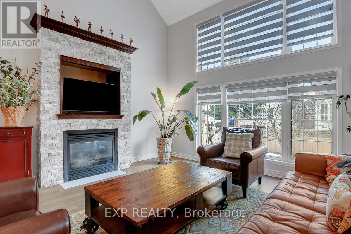 












228 HIDDEN MEADOW AVENUE

,
Ottawa,




Ontario
K1T0C2

