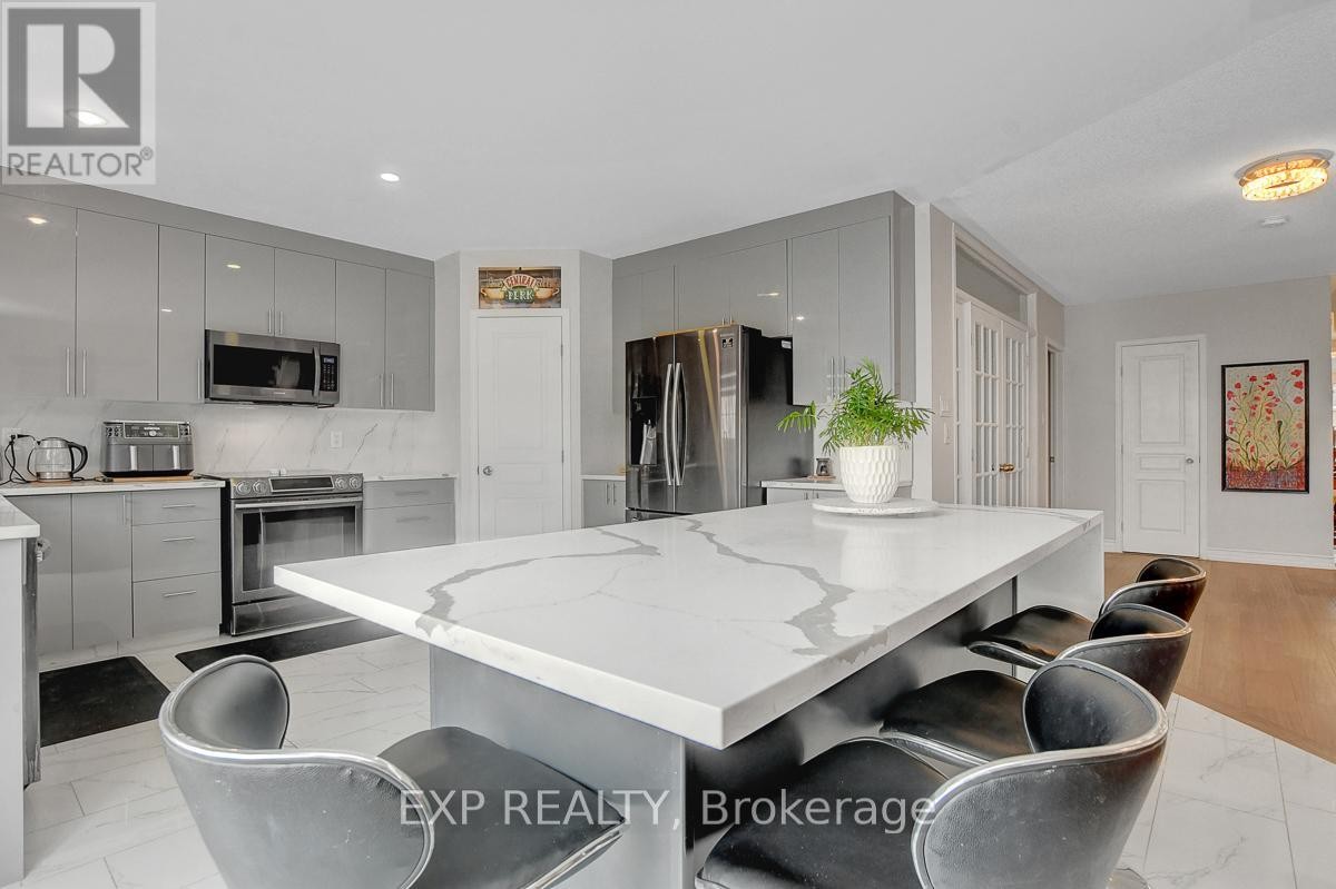 












228 HIDDEN MEADOW AVENUE

,
Ottawa,




Ontario
K1T0C2

