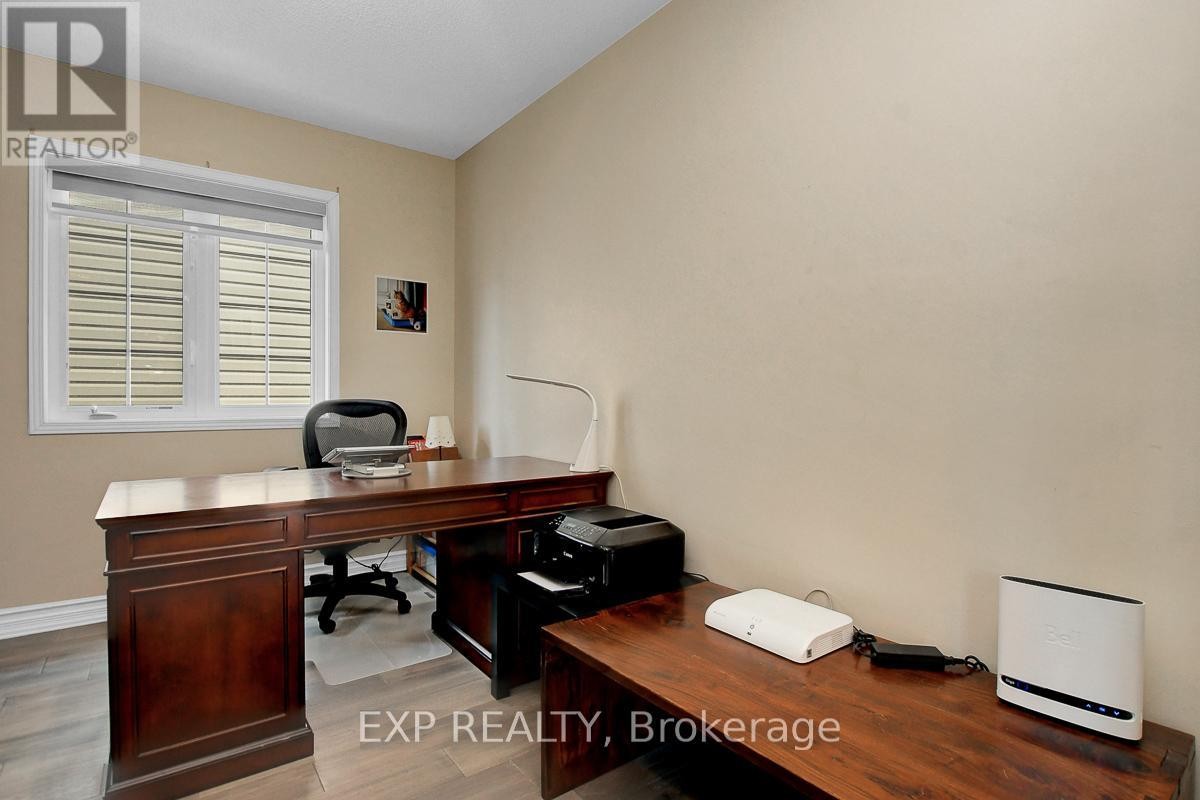 












228 HIDDEN MEADOW AVENUE

,
Ottawa,




Ontario
K1T0C2

