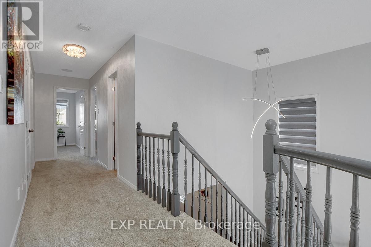 












228 HIDDEN MEADOW AVENUE

,
Ottawa,




Ontario
K1T0C2

