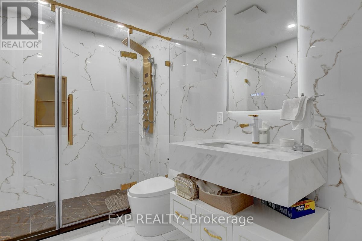 












228 HIDDEN MEADOW AVENUE

,
Ottawa,




Ontario
K1T0C2

