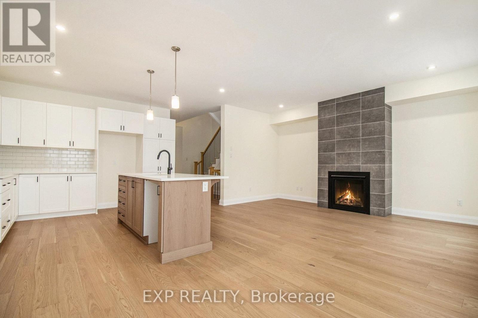 












167 O'DONOVAN DRIVE

,
Carleton Place,




Ontario
K7C0S2

