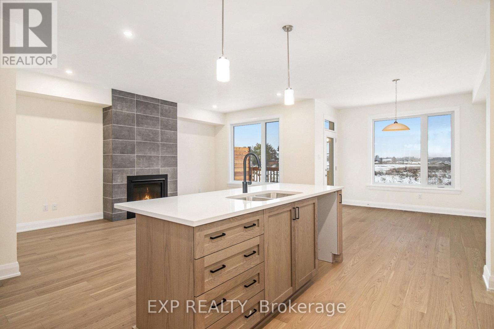 












167 O'DONOVAN DRIVE

,
Carleton Place,




Ontario
K7C0S2

