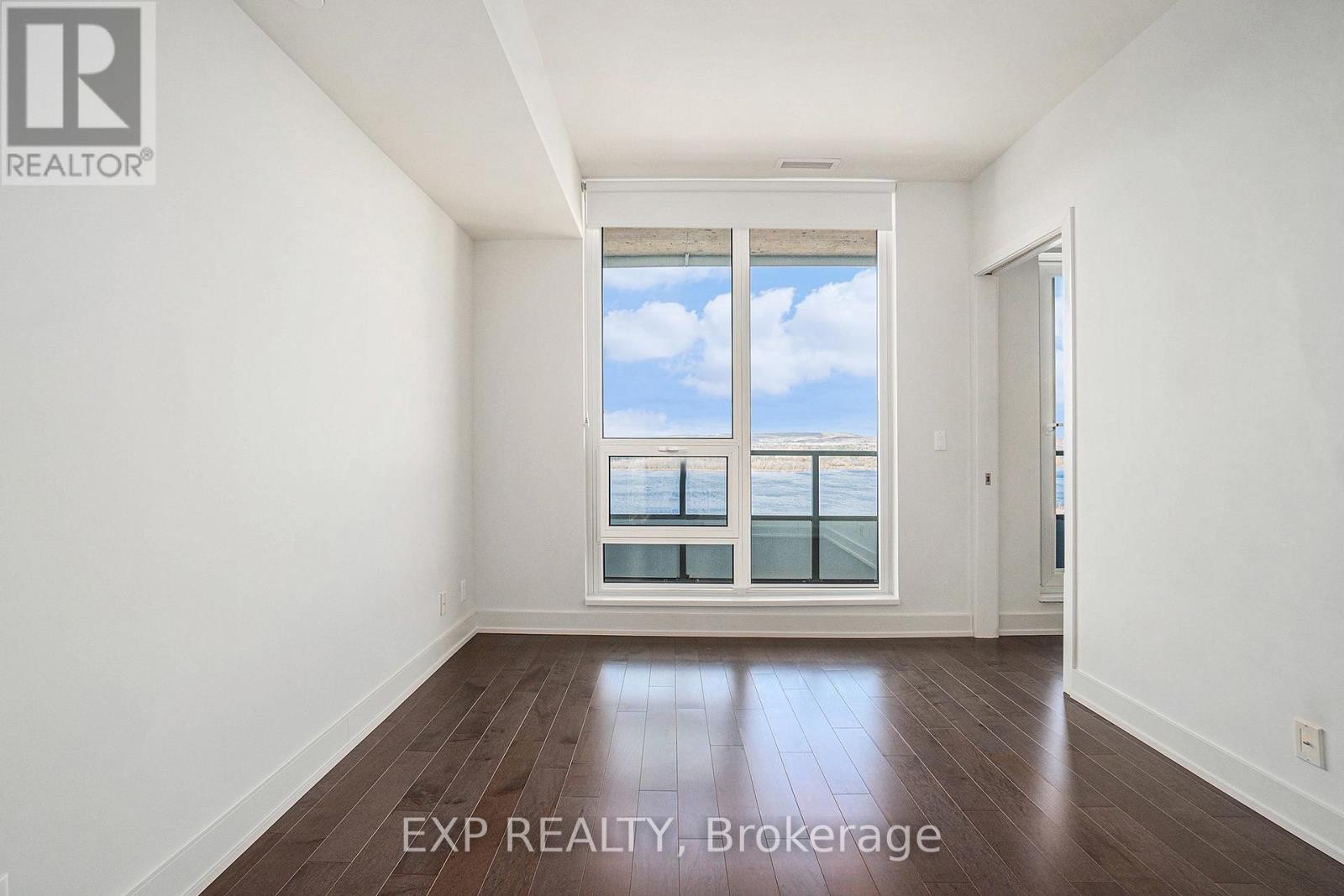 












2403 - 485 RICHMOND ROAD

,
Ottawa,




Ontario
K2A3W9

